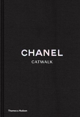 BØKER NEW MAGS Chanel Catwalk