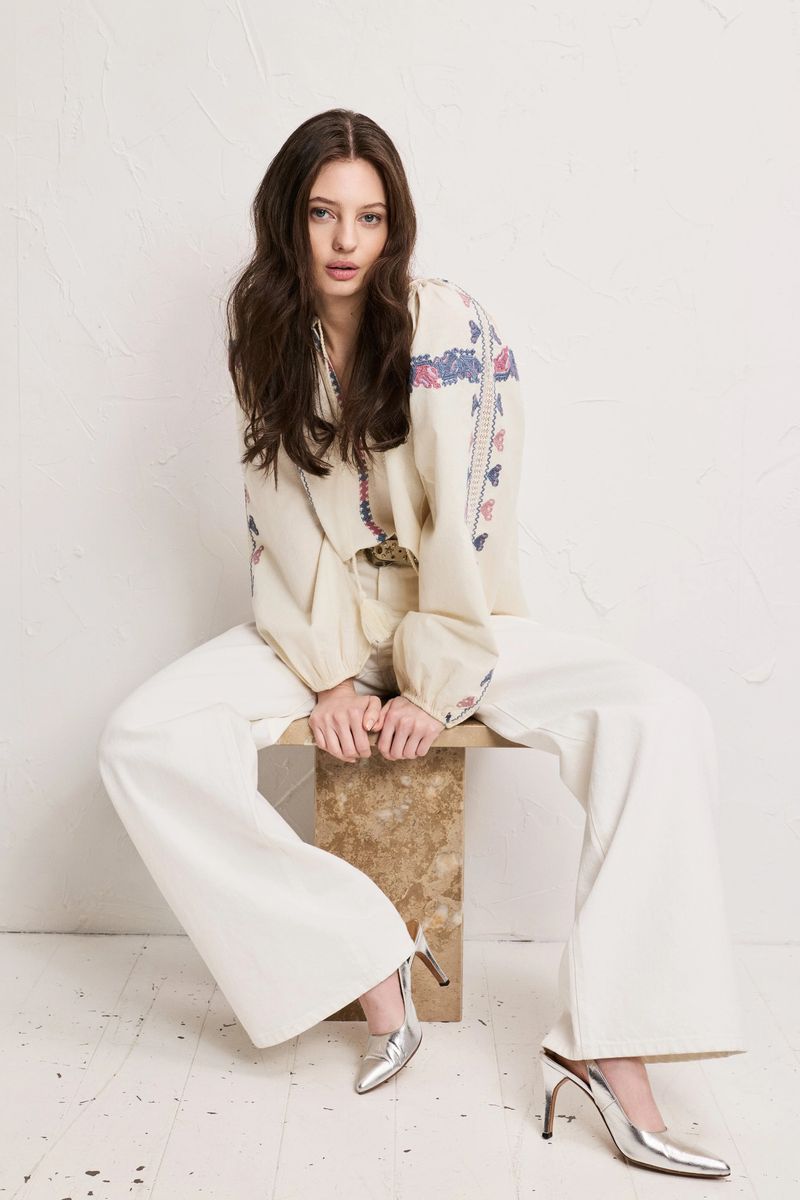 PIA TJELTA SAINT WHITE